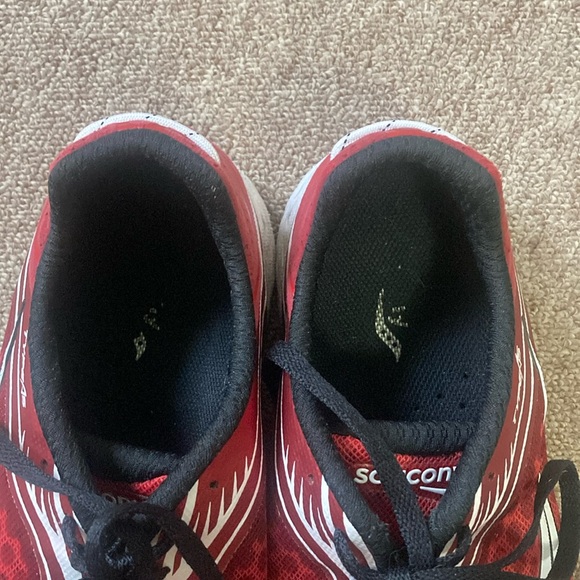 Saucony Athletic Shoes/Running Shoes - Picture 4 of 13